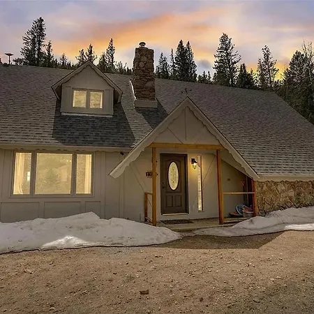 Perfect Cabin For Your Adventures And Retreat